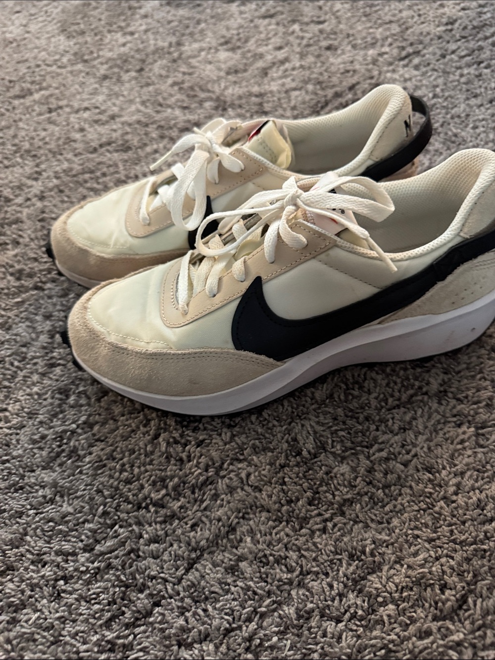 Nike Cream and Black Retro-Style Lace-Up Sneakers